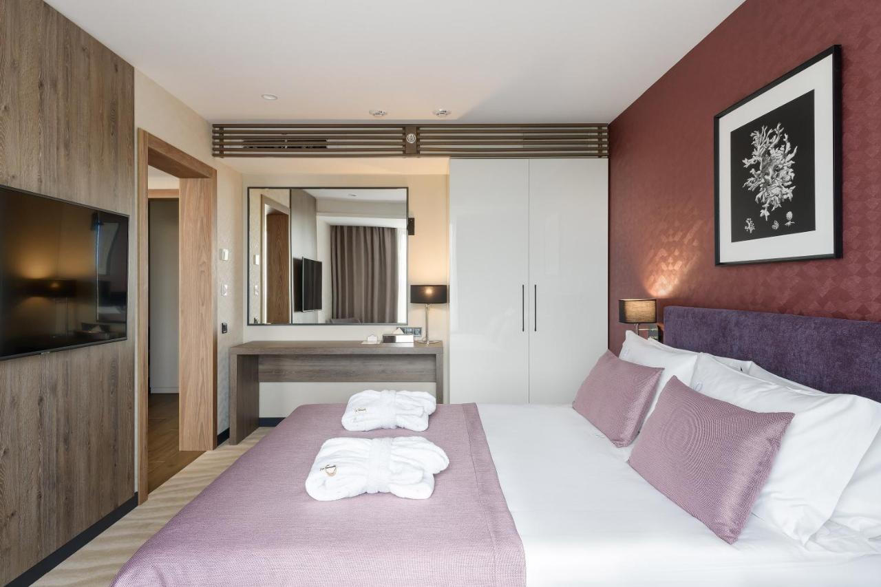 Premier Hotel Odessa Eksteriør billede A bedroom at the hotel