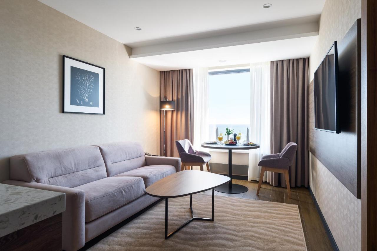 Premier Hotel Odessa Eksteriør billede A suite at the hotel